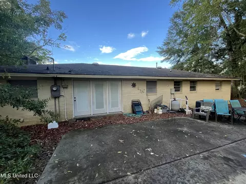 Exterior - 506 E Liberty St, Osyka, MS 39657 photo 1 of 4