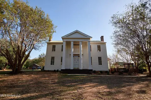 133 Sulphur Springs Rd, Canton, MS 39046