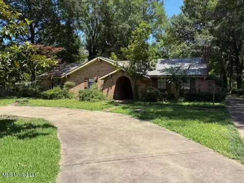 916 Grenada Boulevard Extd, Greenwood, MS 38930