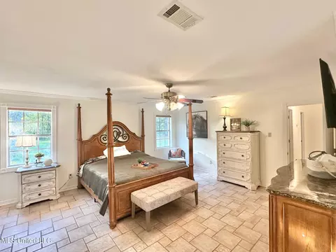 Bedroom - 6001 Wooded Acres Rd, Vancleave, MS 39565 photo 4 of 5