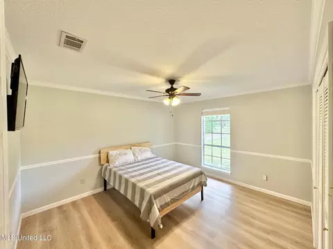 Bedroom - 6001 Wooded Acres Rd, Vancleave, MS 39565 photo 3 of 5