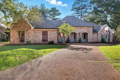 802 Champion Vw, Canton, MS 39046