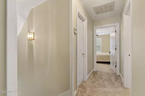 Entry Way - 1227 SE Lambert Ln, Brookhaven, MS 39601 photo 3 of 3