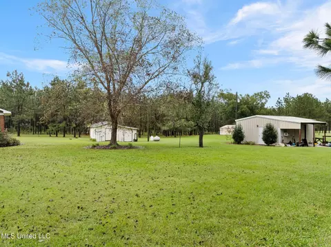 Exterior - 1227 SE Lambert Ln, Brookhaven, MS 39601 photo 10 of 11
