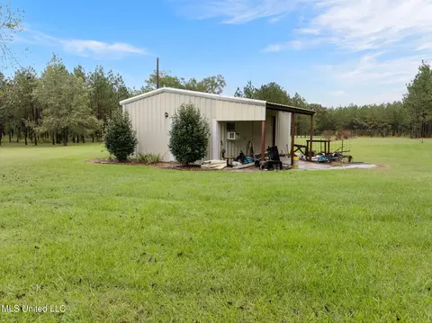 Exterior - 1227 SE Lambert Ln, Brookhaven, MS 39601 photo 11 of 11