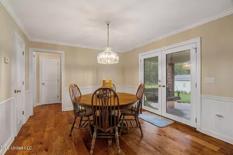 Dining - 1227 SE Lambert Ln, Brookhaven, MS 39601 photo 1 of 2