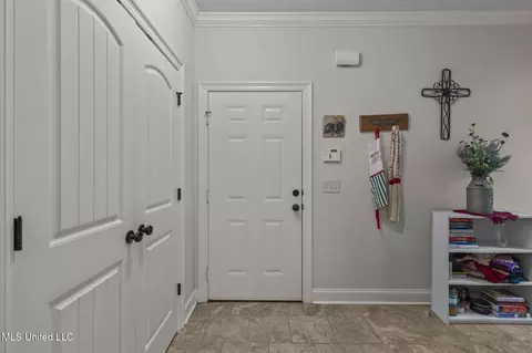 Entry Way - 177 Fieldstone Ln, Madison, MS 39110 photo 3 of 7