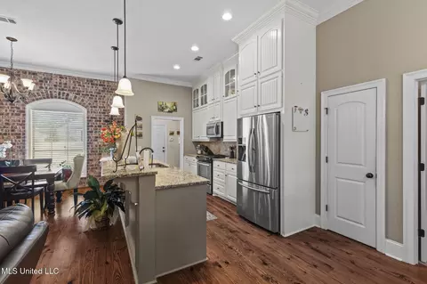 Entry Way - 177 Fieldstone Ln, Madison, MS 39110 photo 1 of 7