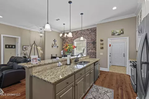 Kitchen - 177 Fieldstone Ln, Madison, MS 39110 photo 1 of 2