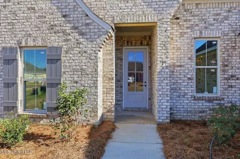 444 Baleigh Way, Canton, MS 39046 photo 4