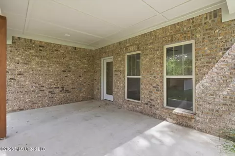 Exterior - 406 Hyde Park Cv, Brandon, MS 39042 photo 4 of 5