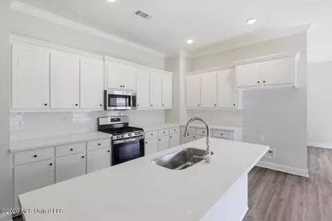 Kitchen - 406 Hyde Park Cv, Brandon, MS 39042 photo 1 of 2