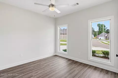 Bedroom - 406 Hyde Park Cv, Brandon, MS 39042 photo 2 of 4