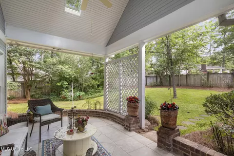Exterior - 279 Bayview Dr, Madison, MS 39110 photo 9 of 13