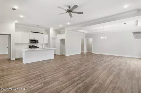 Living - 408 Hyde Park Cv, Brandon, MS 39042 photo 2 of 5