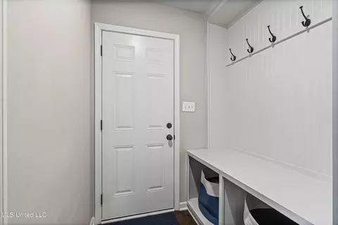Entry Way - 155 Magnolia Heights Dr, Hernando, MS 38632 photo 3 of 3