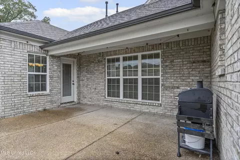 Exterior - 155 Magnolia Heights Dr, Hernando, MS 38632 photo 5 of 7