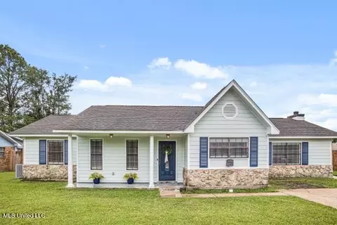 5112 Old Fort Bayou Rd, Ocean Springs, MS 39564
