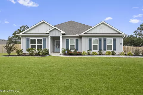 19080 Harrington Cir, Biloxi, MS 39532