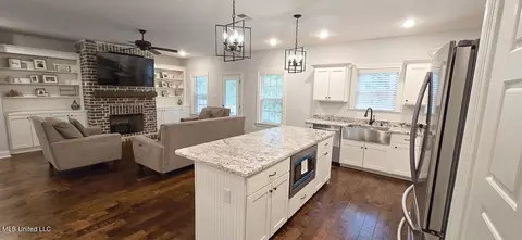 Kitchen - 2333 Jaxon Dr, Hernando, MS 38632 photo 1 of 3