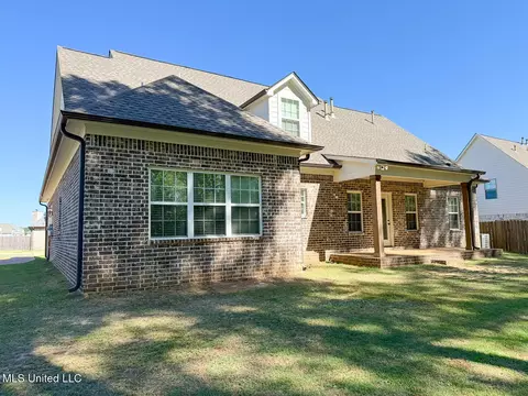 Exterior - 2333 Jaxon Dr, Hernando, MS 38632 photo 4 of 4