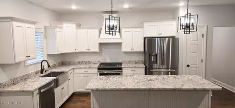 Kitchen - 2333 Jaxon Dr, Hernando, MS 38632 photo 3 of 3