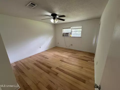 Bedroom - 70 Crossgates Dr, Brandon, MS 39042 photo 1 of 3