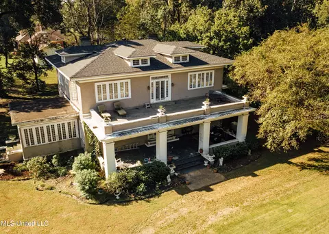 300 Elizabeth St, Rosedale, MS 38769