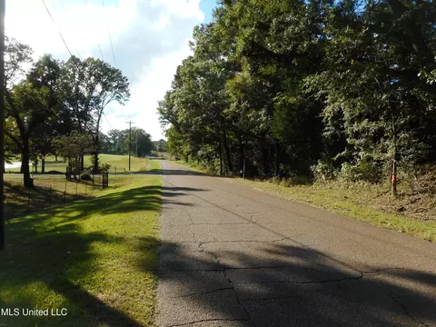 Anding Oil City Road, Bentonia, MS 39040