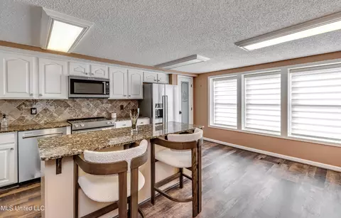 Kitchen - 41 Breakers Ln, Ridgeland, MS 39157 photo 1 of 7