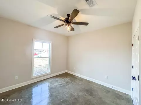 Bedroom - 949 Riverside Ln, Pearl, MS 39208 photo 3 of 6
