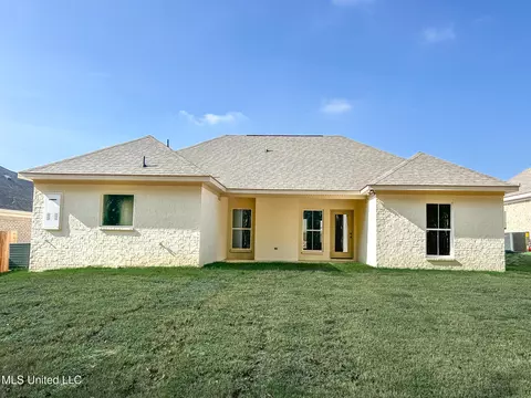 Exterior - 949 Riverside Ln, Pearl, MS 39208 photo 5 of 5
