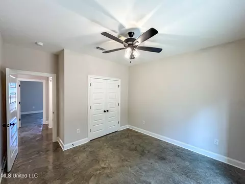 Bedroom - 949 Riverside Ln, Pearl, MS 39208 photo 6 of 6