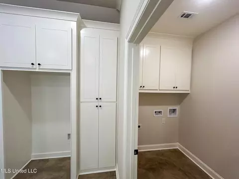 Other - 949 Riverside Ln, Pearl, MS 39208 photo 1 of 3