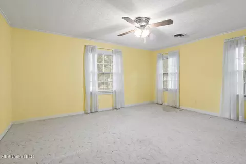 Bedroom - 213 S Park Dr, Jackson, MS 39211 photo 2 of 4