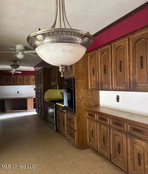 Kitchen - 9733 Mount Moriah Rd, Edwards, MS 39066 photo 1 of 1