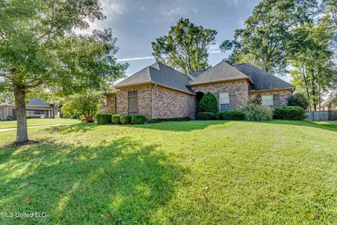 111 Bridge Park Cir, Canton, MS 39046