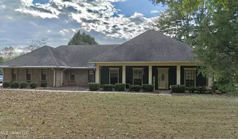 767 S Springlake Cir, Terry, MS 39170 photo 1