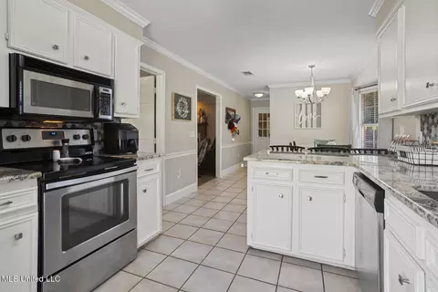 163 Azalea Cir, Madison, MS 39110 photo 9