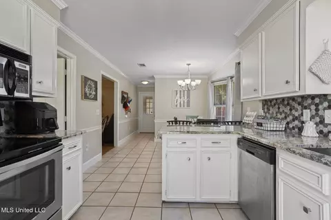 163 Azalea Cir, Madison, MS 39110 photo 12