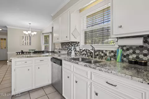 163 Azalea Cir, Madison, MS 39110 photo 11