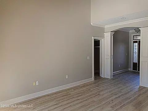 Living - 139 Sunflower Rd, Madison, MS 39110 photo 2 of 2