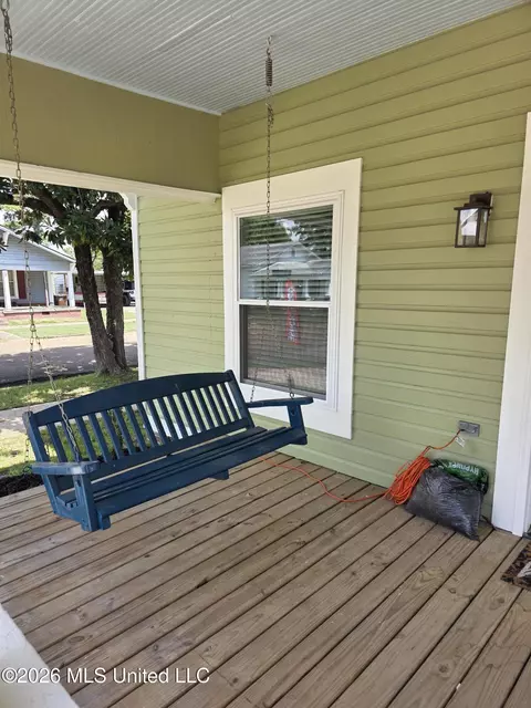 Exterior - 512 N 5th St, Amory, MS 38821 photo 4 of 5
