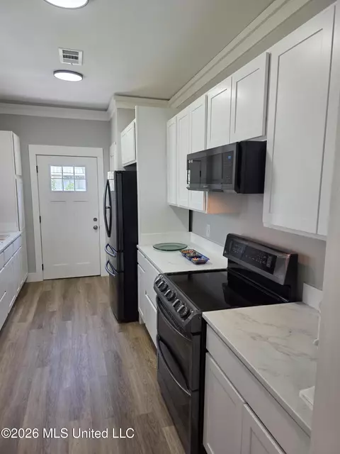 Kitchen - 512 N 5th St, Amory, MS 38821 photo 2 of 7