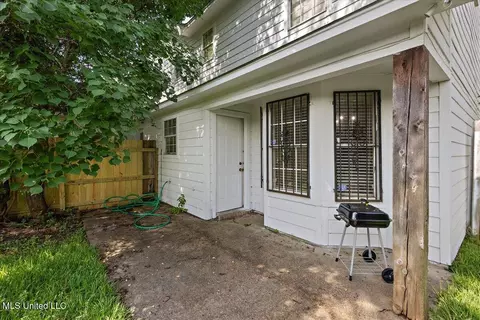Exterior - 1101 1102 Jamestown Way #1 & 2, Jackson, MS 39211 photo 5 of 5
