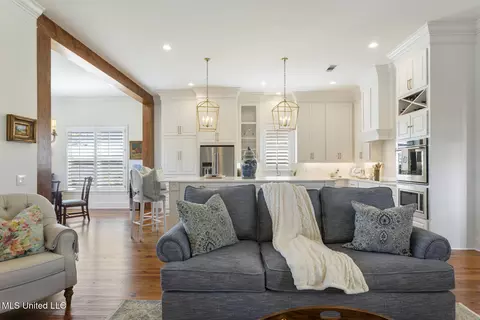 Living - 125 Bridgewater Loop, Madison, MS 39110 photo 3 of 3