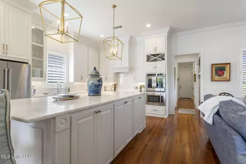 Kitchen - 125 Bridgewater Loop, Madison, MS 39110 photo 5 of 5