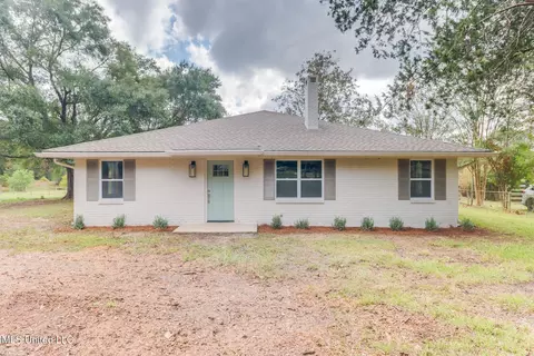 256 Harry Sones Rd, Carriere, MS 39426