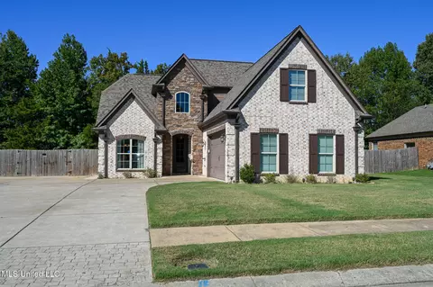 3437 Chateau Pointe Blvd, Southaven, MS 38672