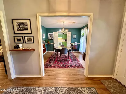 Entry Way - 14 Eastgate Ct, Brandon, MS 39042 photo 3 of 4
